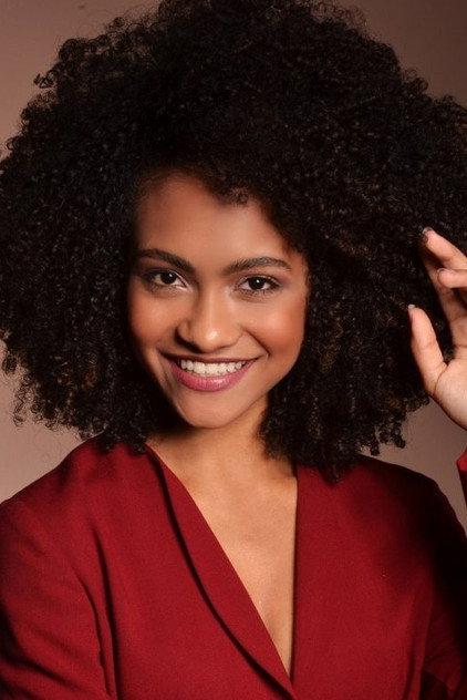 Viviane Santos - Actor Profile Photo