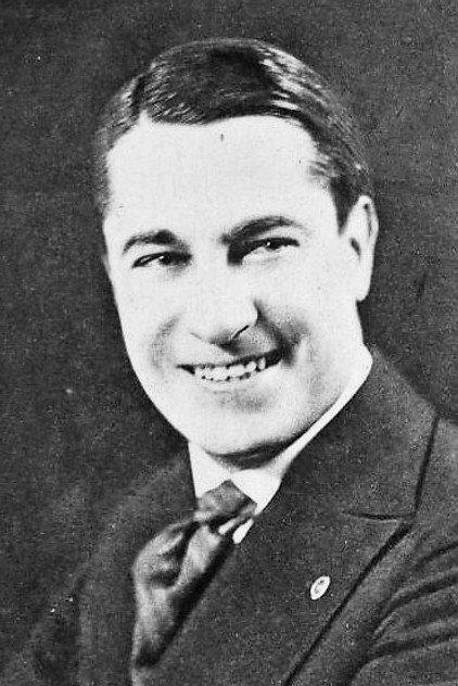 Earl Metcalfe - Actor Profile Photo