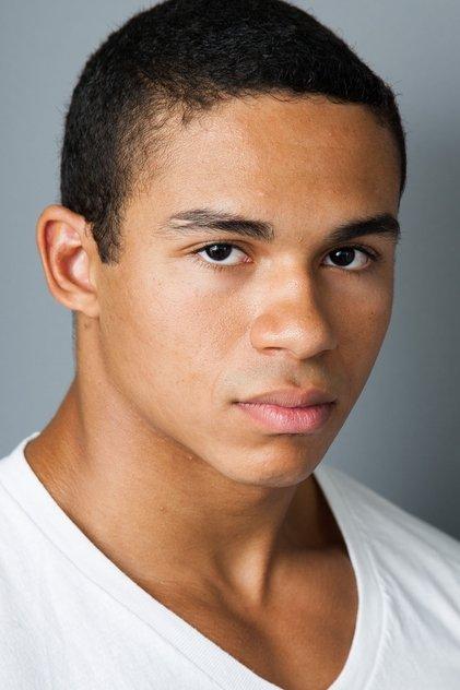 Noah Gray-Cabey - Actor Profile Photo