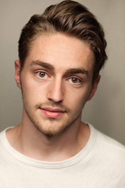 Ross Tomlinson - Actor Profile Photo