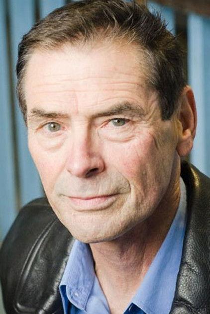 Andrew Gillies - Actor Profile Photo
