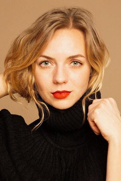 Liisa Linhein - Actor Profile Photo