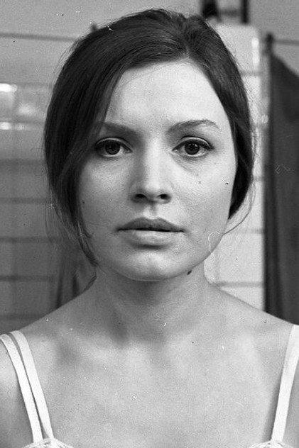 Wanda Neumann - Actor Profile Photo
