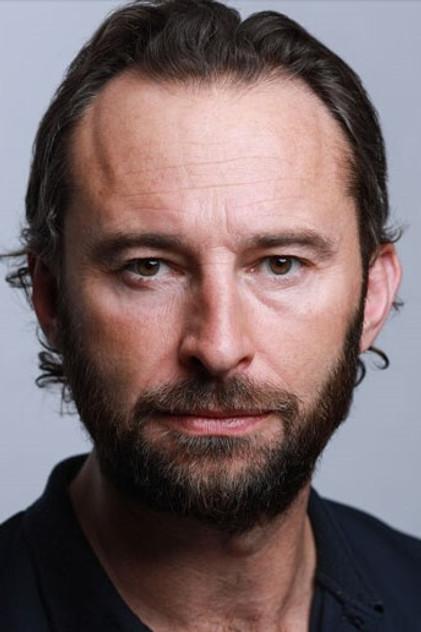 Alun Raglan - Actor Profile Photo
