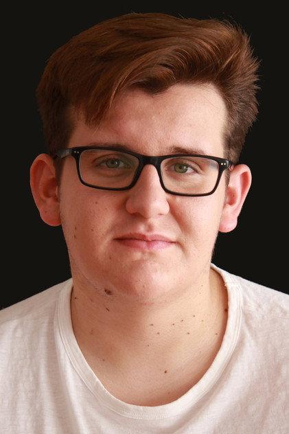 Carlos Suárez - Actor Profile Photo