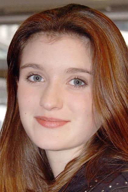 Harriet Owen - Actor Profile Photo