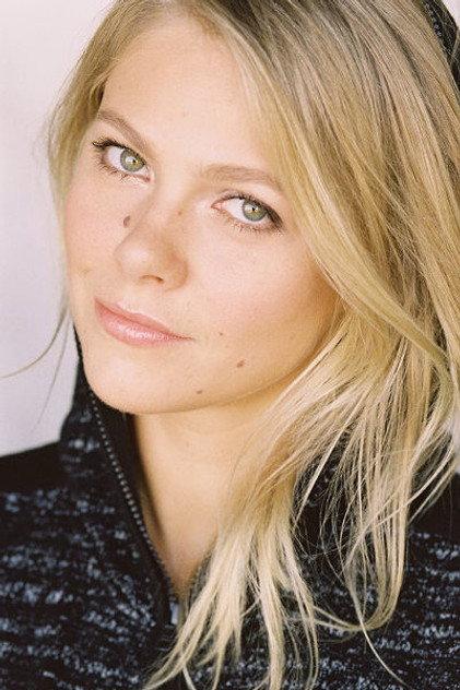 Lily Cowles - Actor Profile Photo