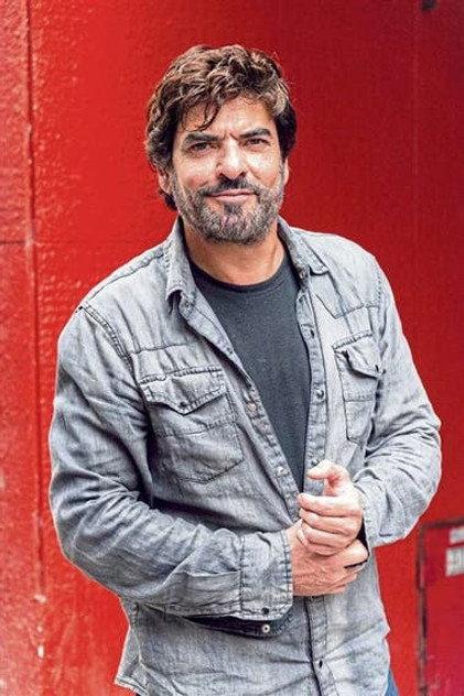 Roberto Vallejos - Actor Profile Photo