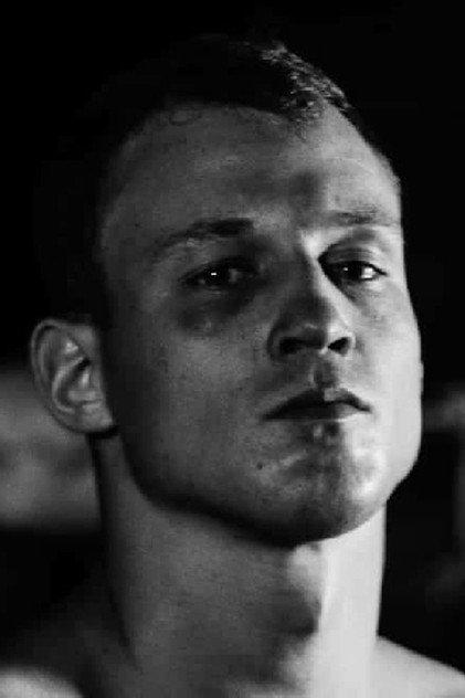 Simon Madsen - Actor Profile Photo