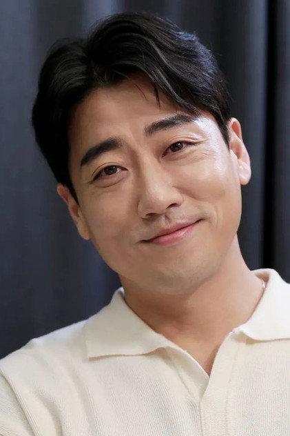 Yoon Kwan-woo - Actor Profile Photo