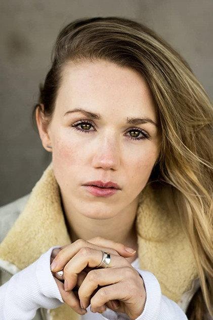 Sanne-Samina Hanssen - Actor Profile Photo