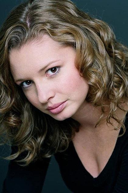 Katie Volding - Actor Profile Photo