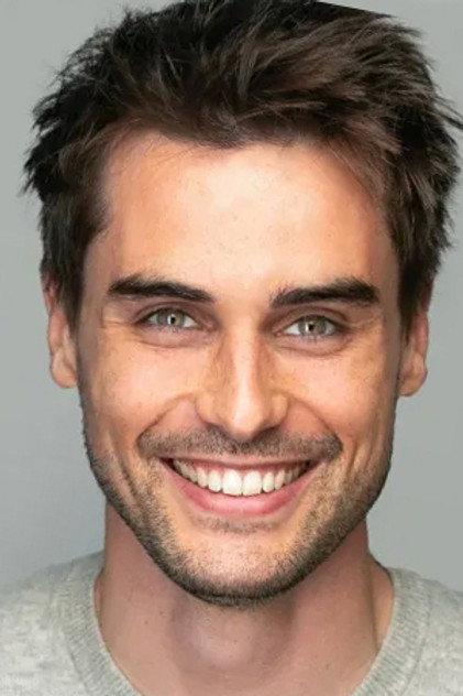 Stephen Manas - Actor Profile Photo