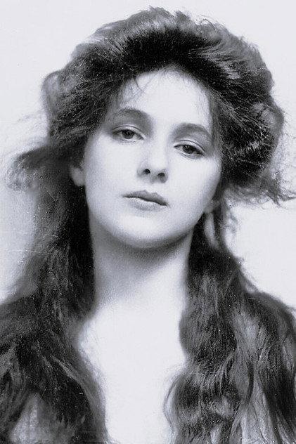 Evelyn Nesbit - Actor Profile Photo