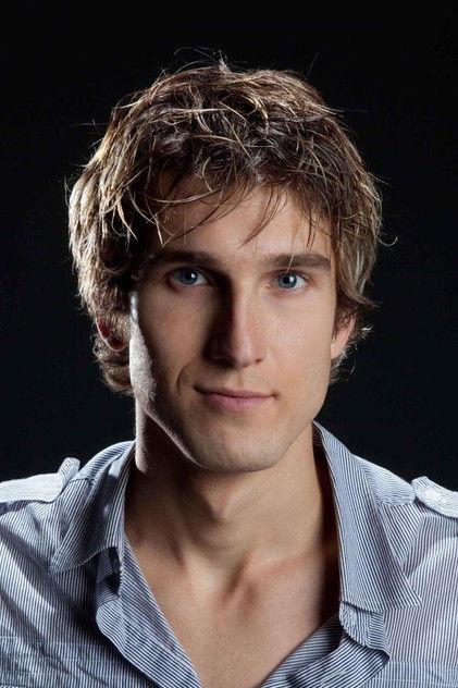 Landon Ashworth - Actor Profile Photo