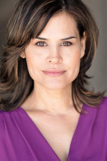 Noelle Perris - Actor Profile Photo
