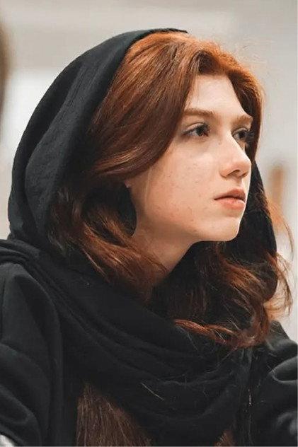 Maniya Azizi - Actor Profile Photo