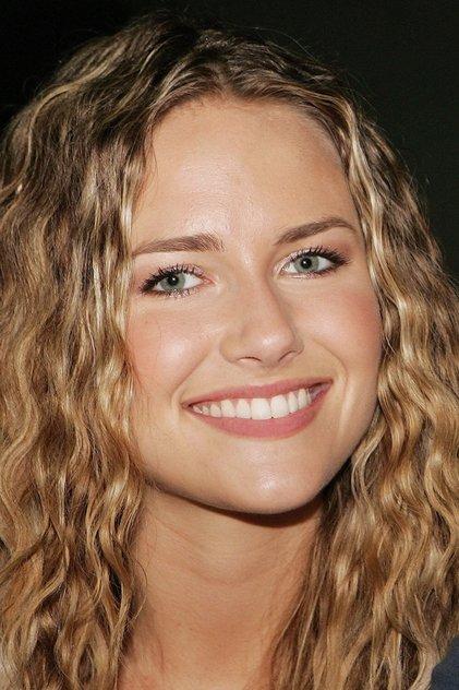 Tania Saulnier - Actor Profile Photo