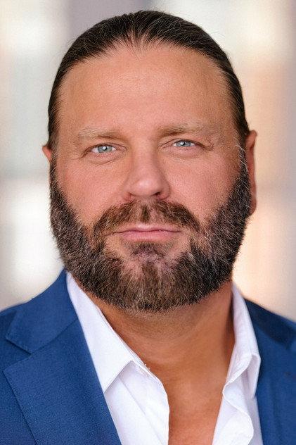 James Cox - Actor Profile Photo