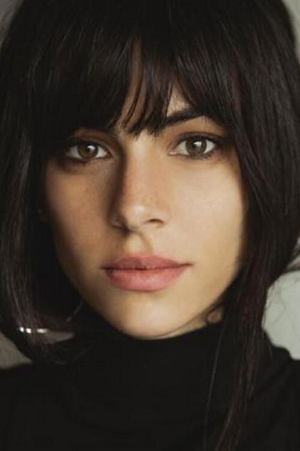 Clara Joly - Actor Profile Photo