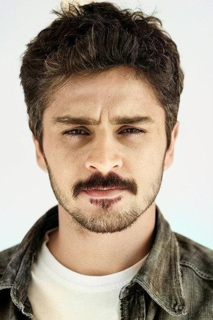 Umut Kurt - Actor Profile Photo