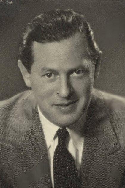 Louis Borel - Actor Profile Photo