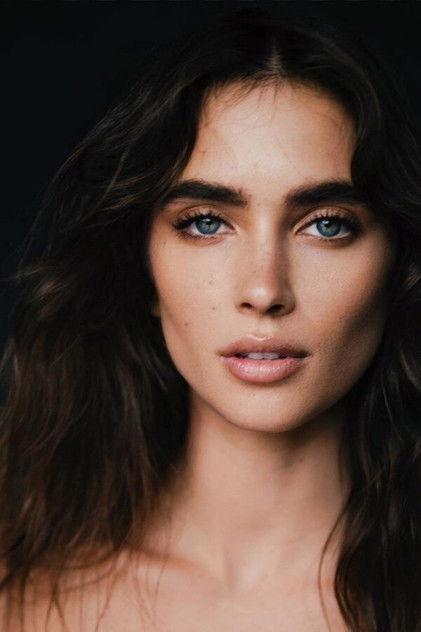 Elisha Herbert - Actor Profile Photo