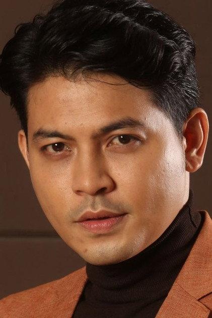 Izzue Islam - Actor Profile Photo