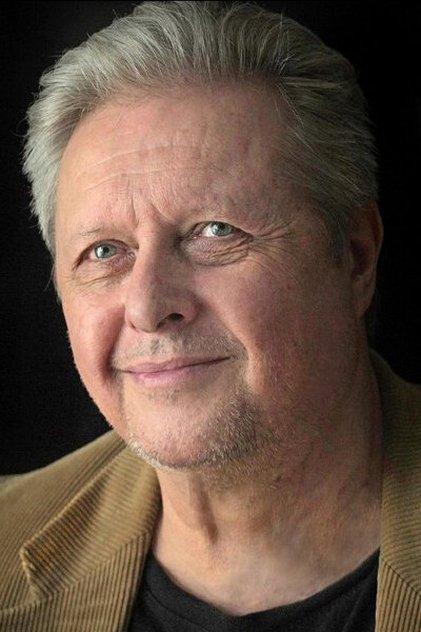 Kim Kondrashoff - Actor Profile Photo