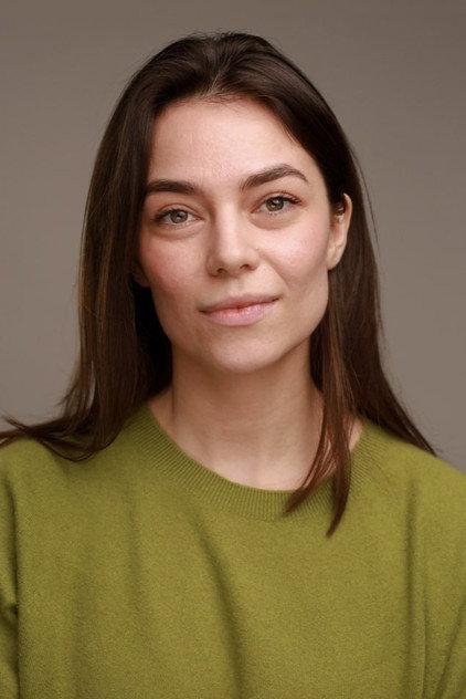 Kayley Rainton - Actor Profile Photo