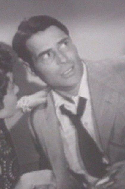 Henry Hart - Actor Profile Photo