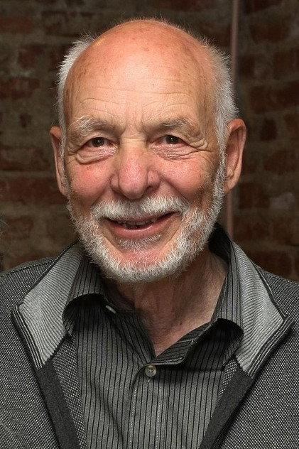 Victor Izay - Actor Profile Photo