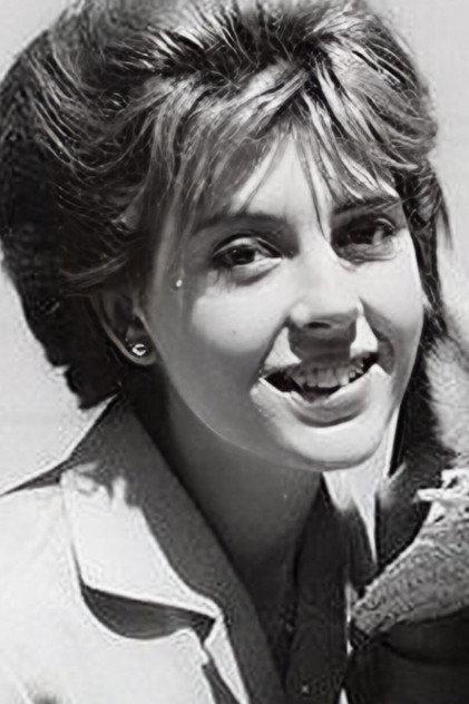 Claudia Mores - Actor Profile Photo
