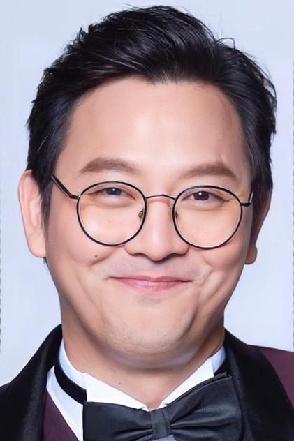 Kitti Cheawwongkul - Actor Profile Photo