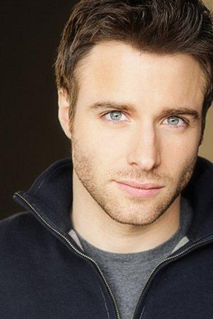 Mark Famiglietti - Actor Profile Photo