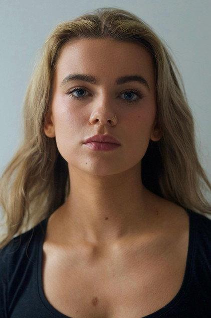 Tabitha Smyth - Actor Profile Photo