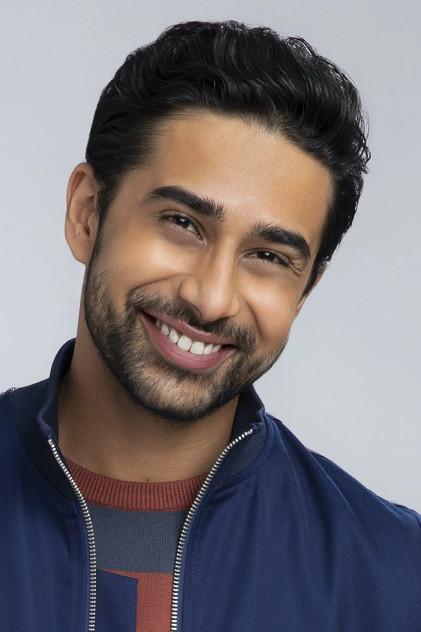 Suraj Sharma - Actor Profile Photo