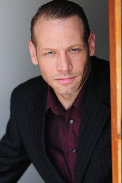 Tom Riordan - Actor Profile Photo