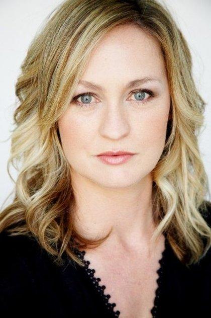 Helen Thomson - Actor Profile Photo