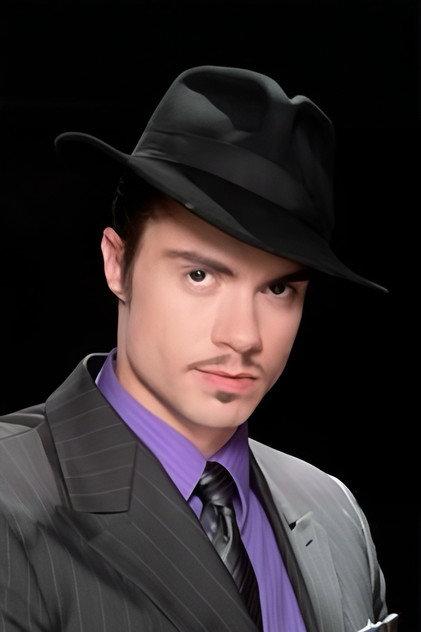 Tom Zarzecki - Actor Profile Photo