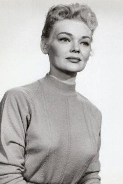 Lyn Thomas - Actor Profile Photo
