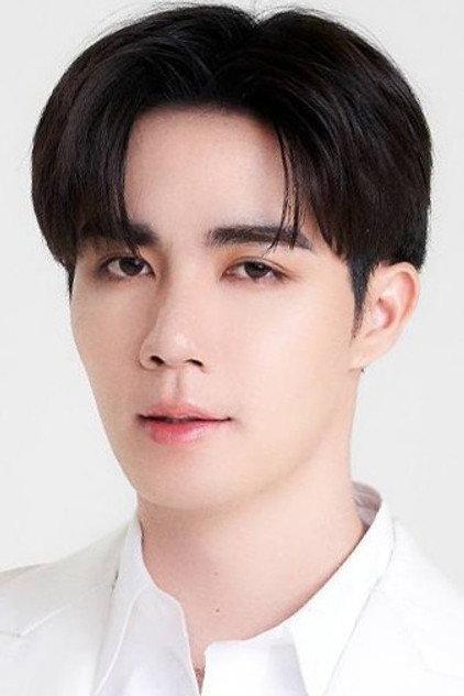 Pruk Panich - Actor Profile Photo