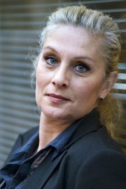Ann Ceurvels - Actor Profile Photo