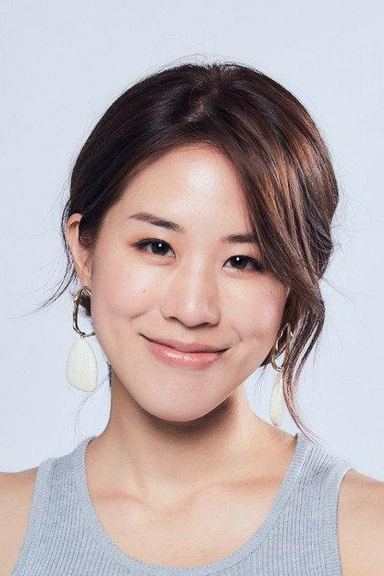 Lesley Hu - Actor Profile Photo