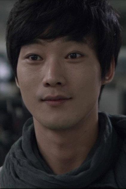Hwang Bo-wook - Actor Profile Photo