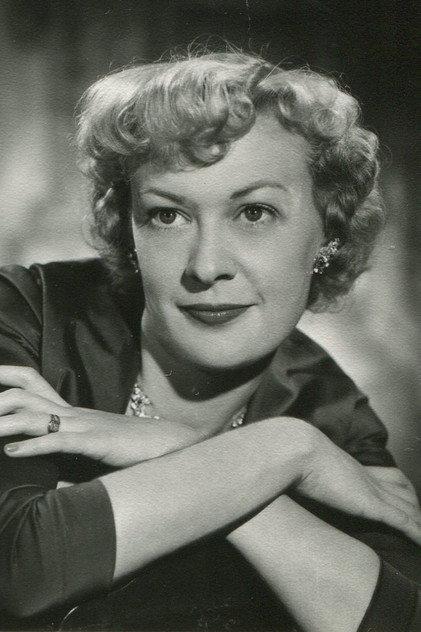 Eleanor Summerfield - Actor Profile Photo