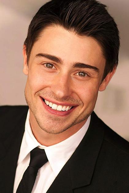 Paris Dylan - Actor Profile Photo