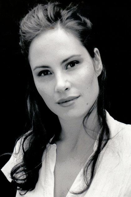 Kate Loustau - Actor Profile Photo