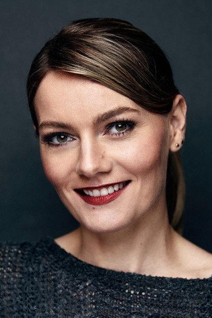 Martina Hill - Actor Profile Photo