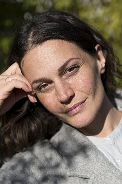 Selda Kaya - Actor Profile Photo